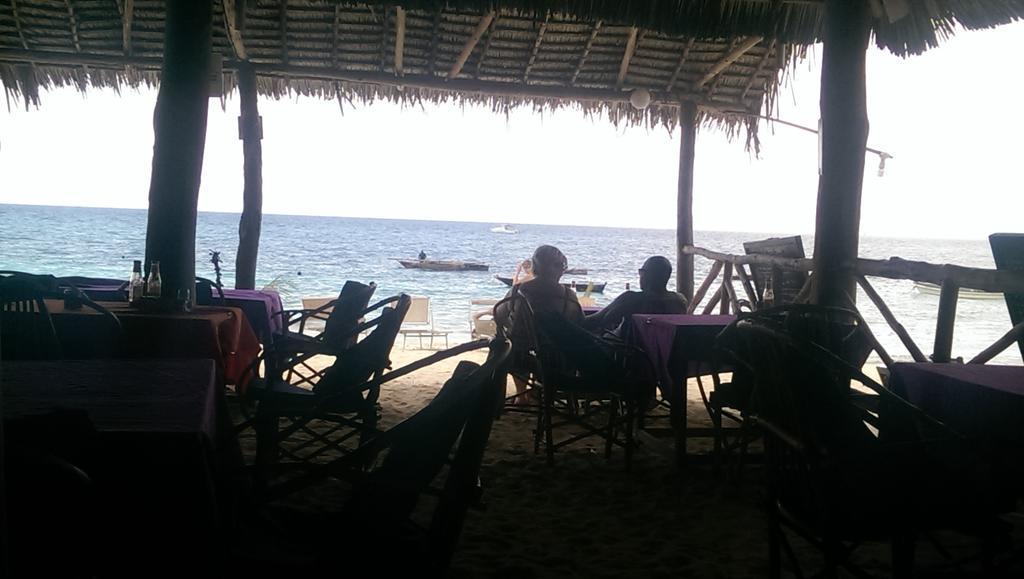 Union Beach Bungalow Nungwi Eksteriør billede